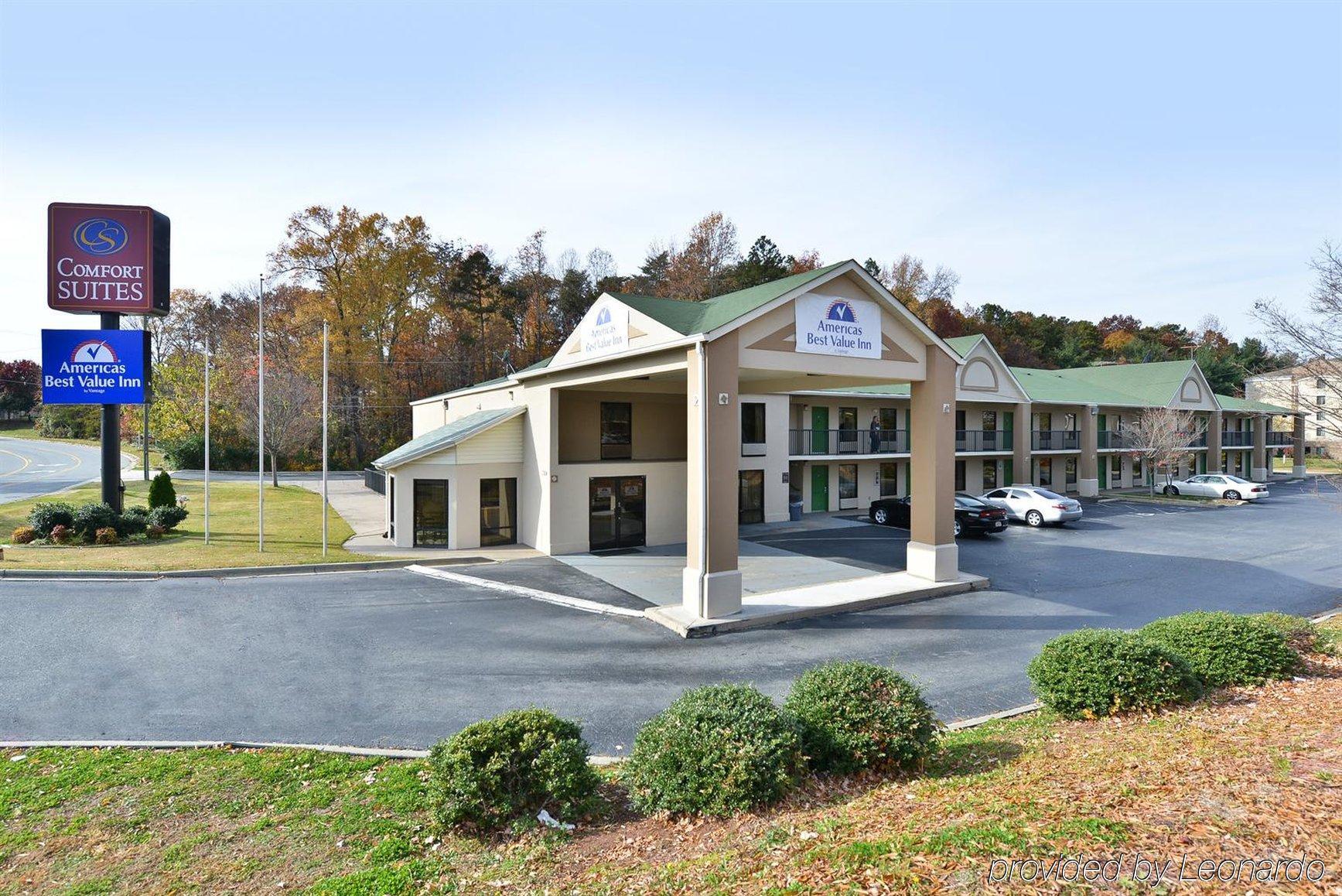 Towneplace Suites By Marriott Greensboro Coliseum Area Exterior foto