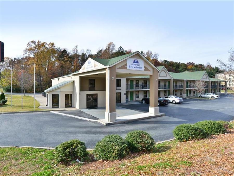 Towneplace Suites By Marriott Greensboro Coliseum Area Exterior foto